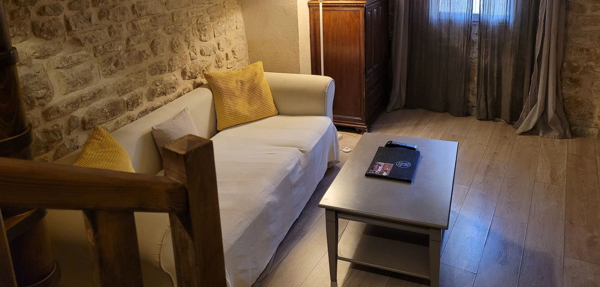 salon cosy Hôtel Le Crillon Luberon